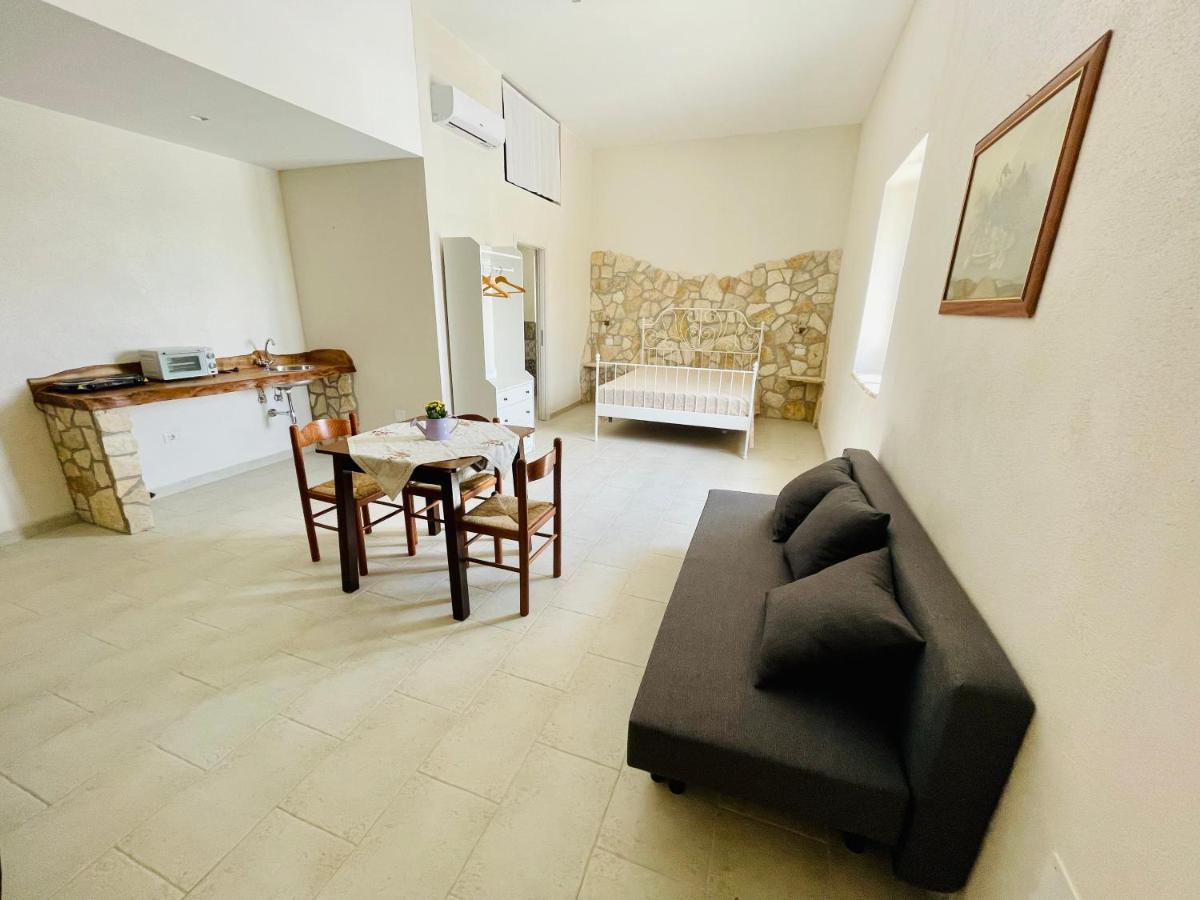 Tenuta Tinelli Sonia Noci Buitenkant foto